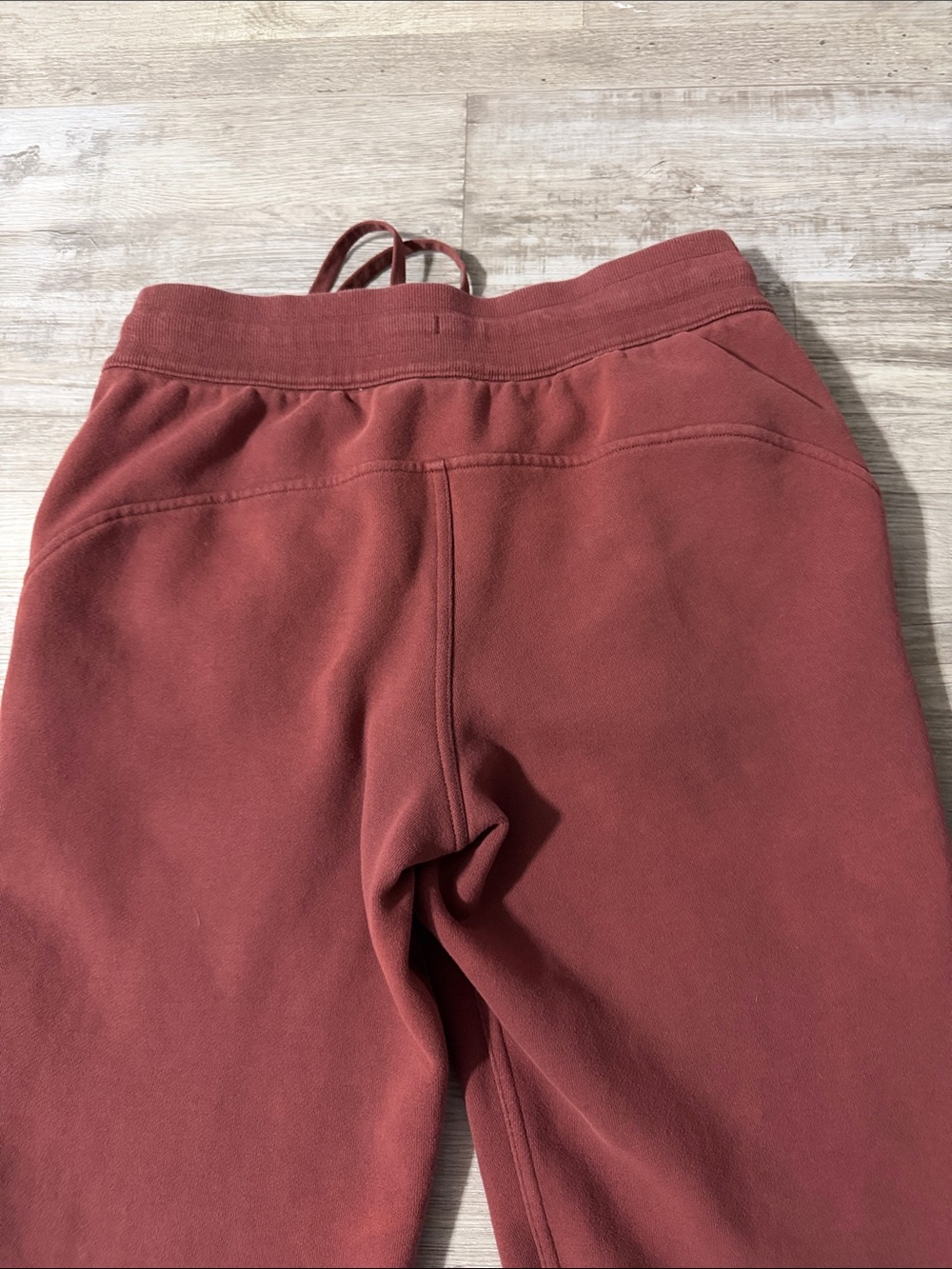 Women’s Lululemon joggers *FLAWED* - Picture 6 of 7